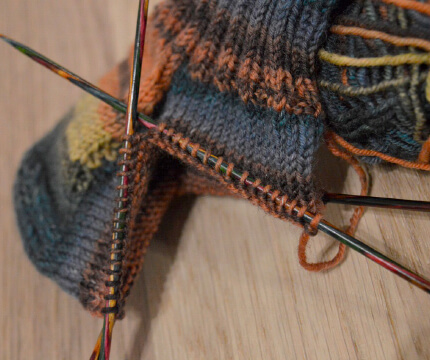 Круговое вязание на 5 спицах